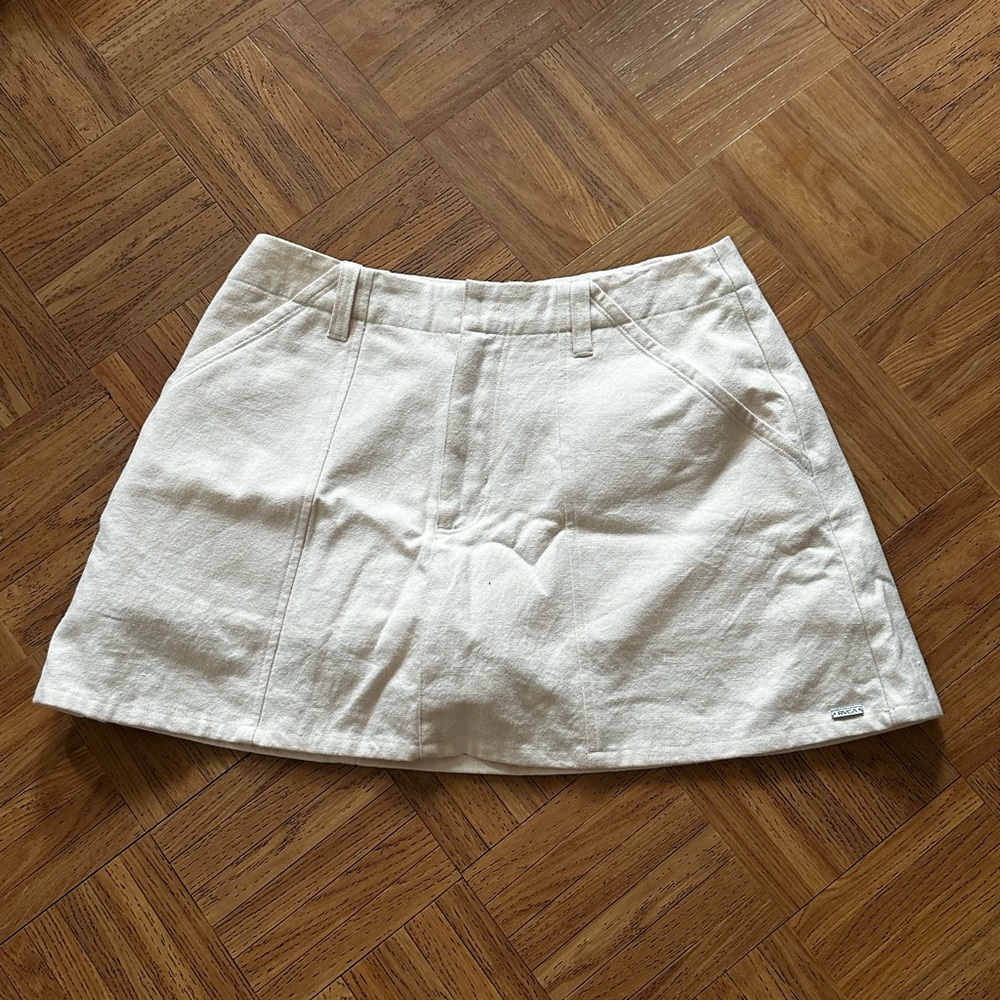 RVCA Off-White Textured Fabric Skirt